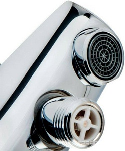 Смеситель для ванны/душа, короткий излив, с установочным комплектом, хром Grohe Eurosmart New 33300002