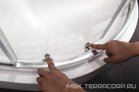 Душ.уголок 1200х900хh2000мм,R550, ассиметричный, 2 раздвижн.двери с 2 непод.сегм,"Правый",полки справа, вход 530мм,(ст/проз,6мм,фурн.цв.хром)  ZZ Cezares Anima ANIMA-RH-2-120/90-C-Cr-R / ANIMA-W-RH-2-120/90-C-Cr-R