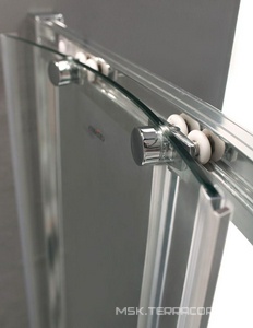 Душ.уголок 1200х900хh2000мм,R550, ассиметричный, 2 раздвижн.двери с 2 непод.сегм,"Правый",полки справа, вход 530мм,(ст/проз,6мм,фурн.цв.хром)  ZZ Cezares Anima ANIMA-RH-2-120/90-C-Cr-R / ANIMA-W-RH-2-120/90-C-Cr-R