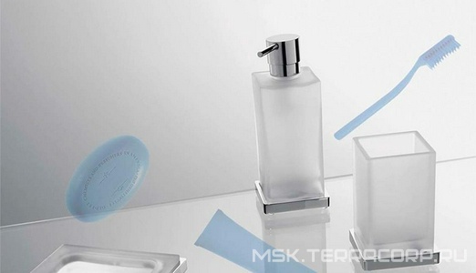 Дозатор для жидкого мыла настольный, (стекло матовое / хром),  Colombo Look B9317.000