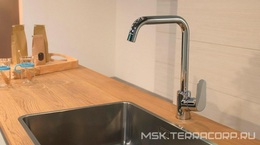 Смеситель для кухни, 260, 1jet, (цв.хром),  M41 ZZ Hansgrohe Focus 31820000