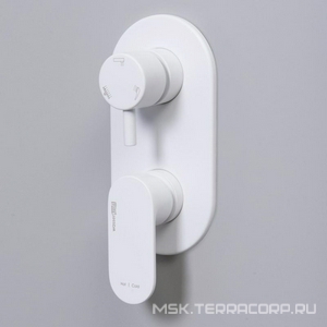 Смеситель для ванны с душем Wasserkraft Mindel 8571 С ВНУТРЕННЕЙ ЧАСТЬЮ панель+встр.мех., керам. перекл. и картридж белый.Soft-touch  ZZ Wasserkraft Универсал 8571