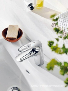 Смеситель для раковины БЕЗ донного клапана, гибкие шланги (хром) Grohe Eurostyle New 32468003