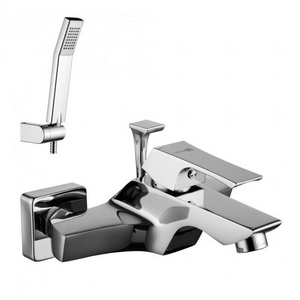 Смеситель "Юнит"для ванны с коротким изливом, с аксессуарами, хром ZZ Lemark Unit LM4502C