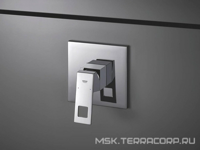 Смеситель для душа , БЕЗ ВНУТРЕННЕЙ части, цв.хром, ZZ Grohe Eurocube 24061000