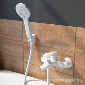 Смеситель для ванны и душа Iddis Ray RAYSB02i02WA, цв. белый матовый, ZZ Iddis ray RAYWT02i02