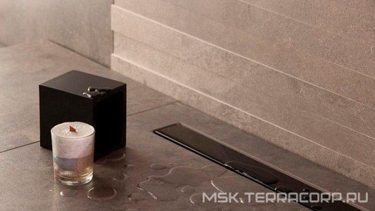 Дренажн.канал 550мм,готов к-т,сифон d50 вых.вбок 48л/мин,затвор(сухой/гидро),мин h монтажа62мм,2х стор.вставка цв.мат.хром/чёрн стекло)Confluo FrameZZ Pestan Confluo Frameless Line 13701203