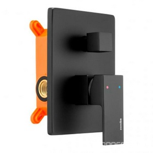 Смеситель для душа, встраиваемый в стену, на 2 выхода, (цв.черный матовый), Platta ZZ Swedbe platta 5519B