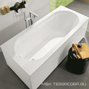 Ванна 1800х800хh470мм, (кварил цв.белый), без отверст.перелива, сверло, ножки пласт.h145-180мм в компл, (без удлинённого слива-перелива),  Villeroy & Boch Oberon UBQ180OBE2V-01