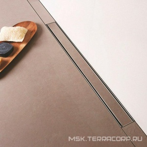 Душевой трап Berges B1 Keramik 700 нержавеющая сталь, решетка  хром глянец, S-сифон боковой ZZ Berges Универсал 091118